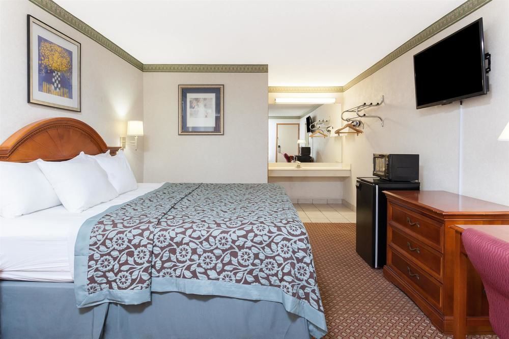 Days Inn By Wyndham Maumee/Toledo מראה חיצוני תמונה
