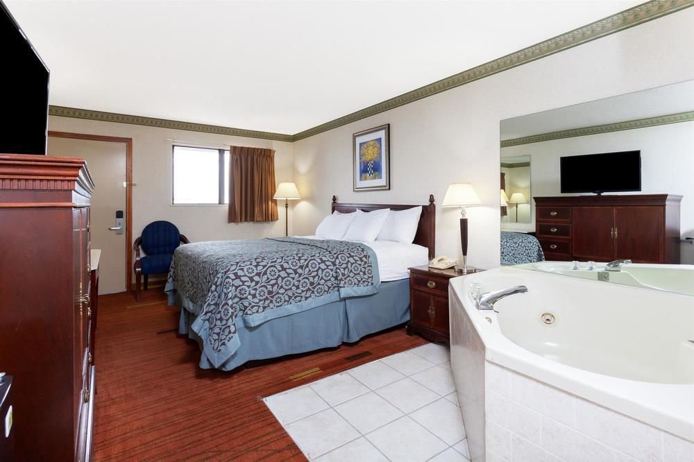 Days Inn By Wyndham Maumee/Toledo מראה חיצוני תמונה