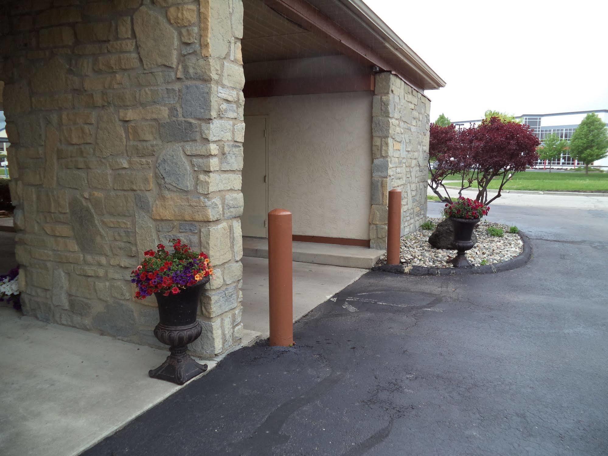 Days Inn By Wyndham Maumee/Toledo מראה חיצוני תמונה