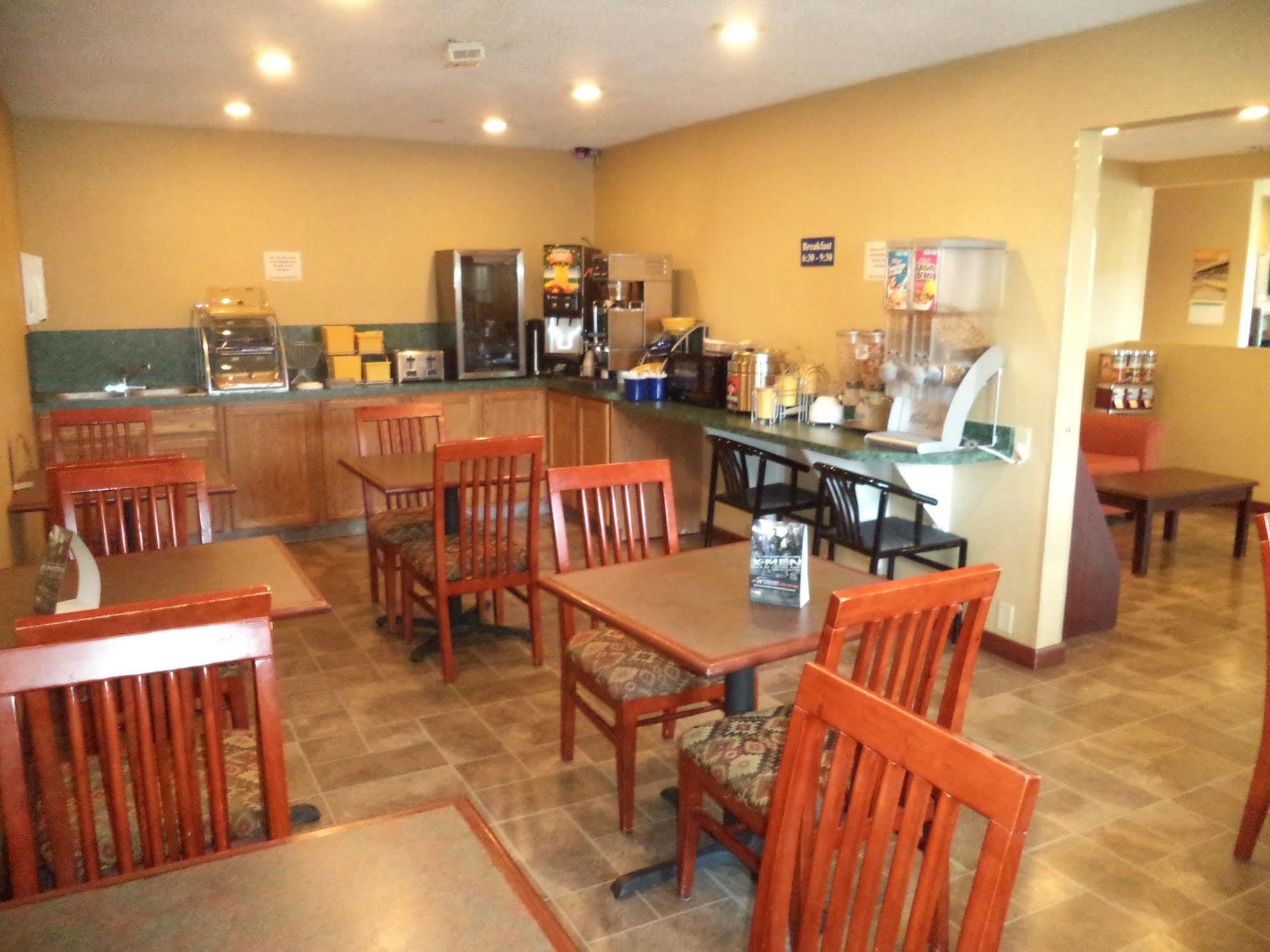 Days Inn By Wyndham Maumee/Toledo מראה חיצוני תמונה
