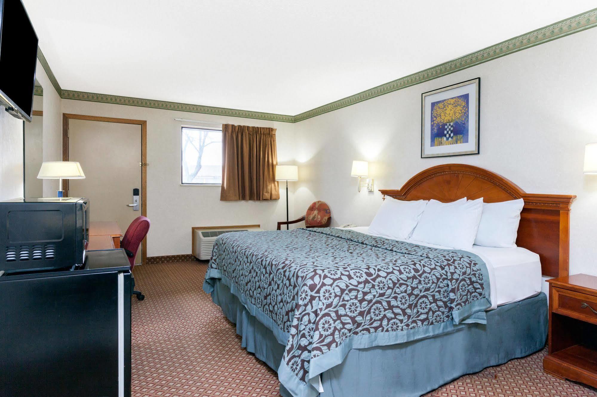 Days Inn By Wyndham Maumee/Toledo מראה חיצוני תמונה
