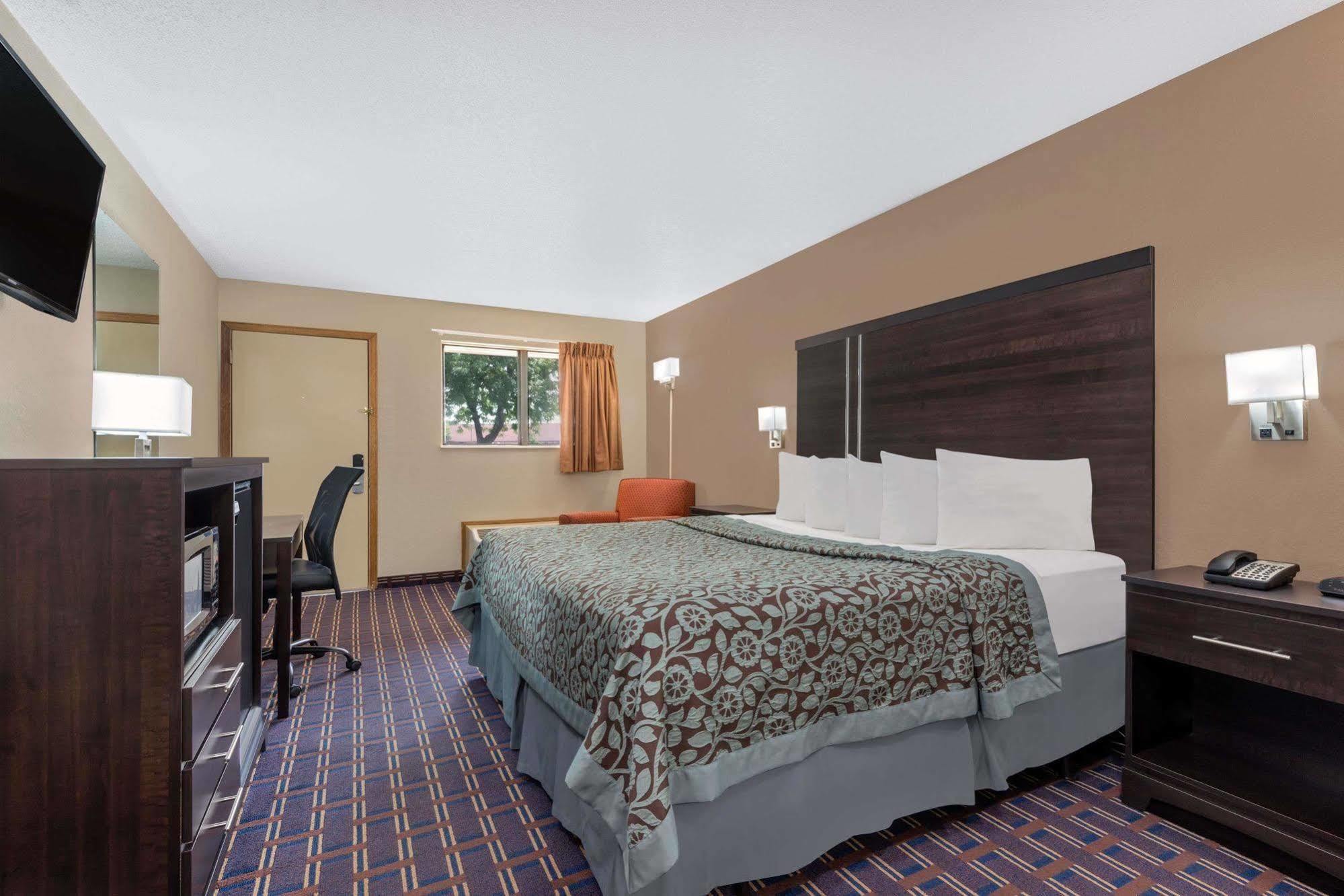 Days Inn By Wyndham Maumee/Toledo מראה חיצוני תמונה